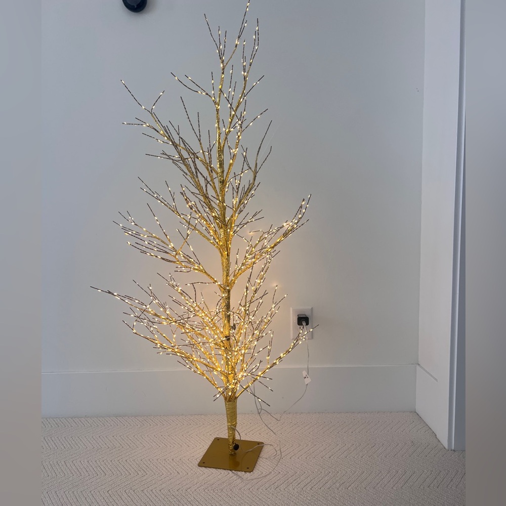 ARHAUS LED gold metallic tree
